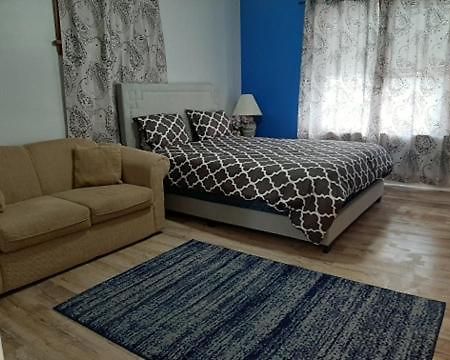 Close To Center Уинипег Екстериор снимка